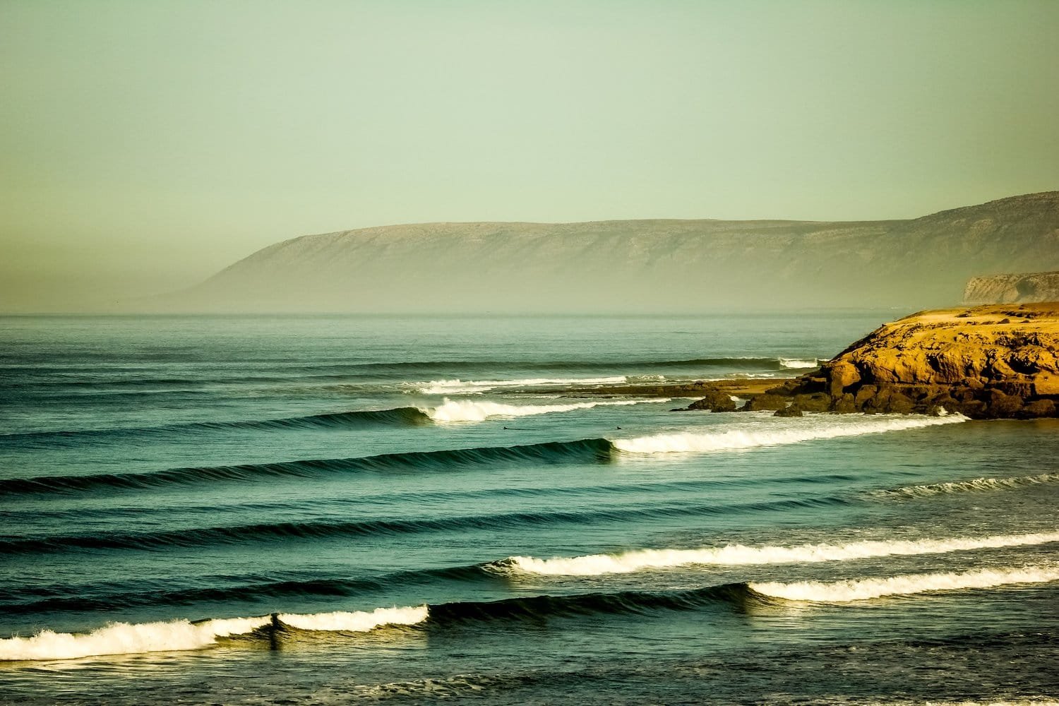 Chiwash surf house moment 4 — waves, food and surf life in Taghazout